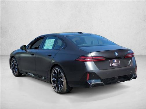 2026 BMW 550e xDrive