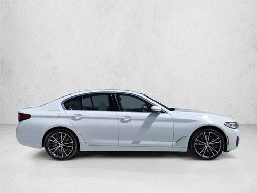 Alpine White 2023 BMW 540 i