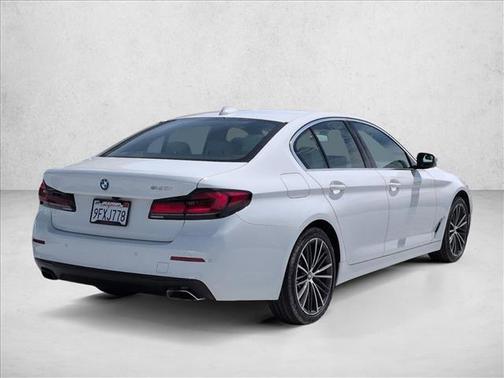 Alpine White 2023 BMW 540 i