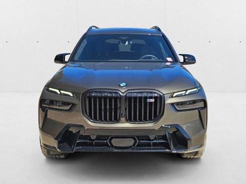 Manhattan Green Metallic 2026 BMW X7 M60i