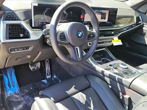 Manhattan Green Metallic 2026 BMW X7 M60i