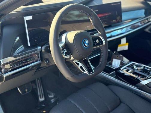 2026 BMW i7 M70
