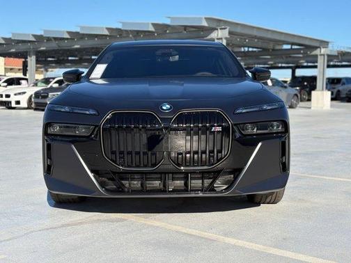 2026 BMW i7 M70