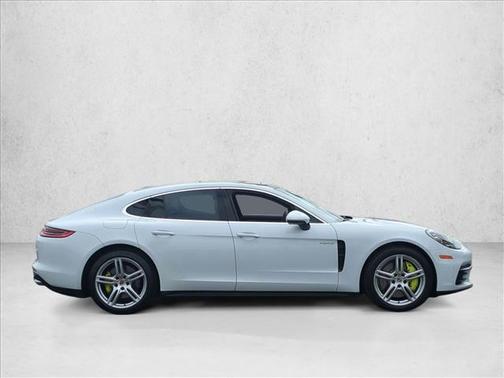 2019 Porsche Panamera 4