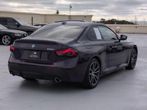 Metallic 2024 BMW 230 i