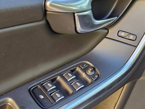 2017 Volvo S60 Inscription T5