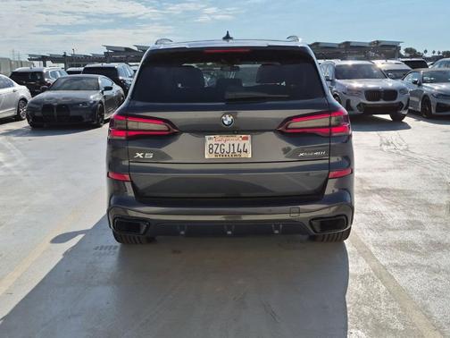 Metallic 2022 BMW X5 xDrive40i