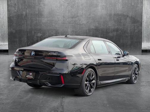 2025 BMW i7 xDrive60