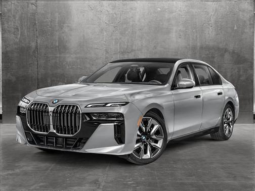 2025 BMW 740 i