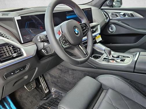 2026 BMW XM LABEL