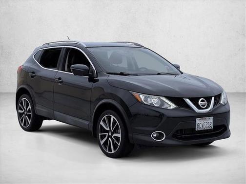 Magnetic Black 2017 Nissan Rogue Sport SL