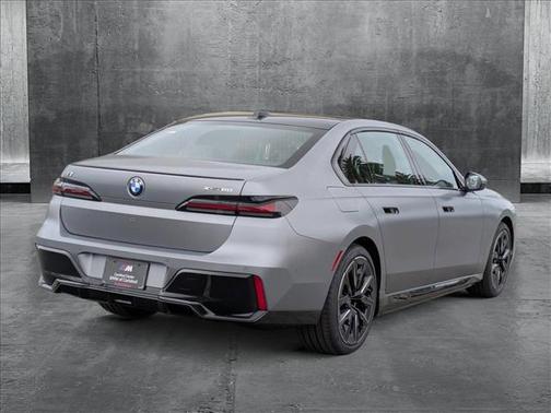 2025 BMW i7 xDrive60