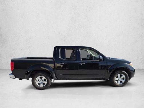 Super Black 2013 Nissan Frontier SV