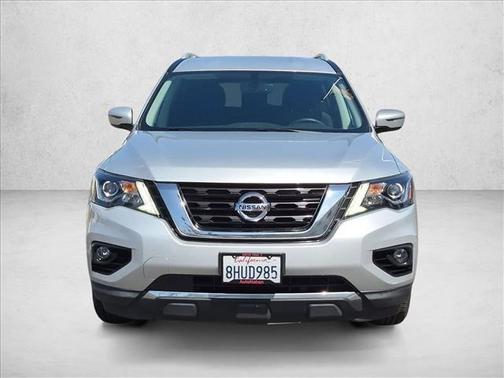 Brilliant Silver 2018 Nissan Pathfinder SV