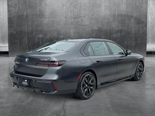 2025 BMW i7 xDrive60