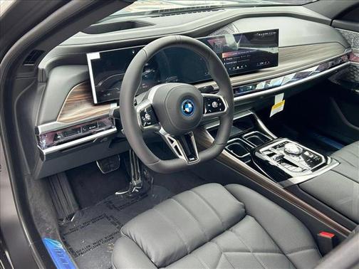 2025 BMW i7 xDrive60