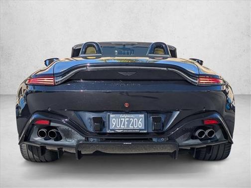 2021 Aston Martin Vantage Base