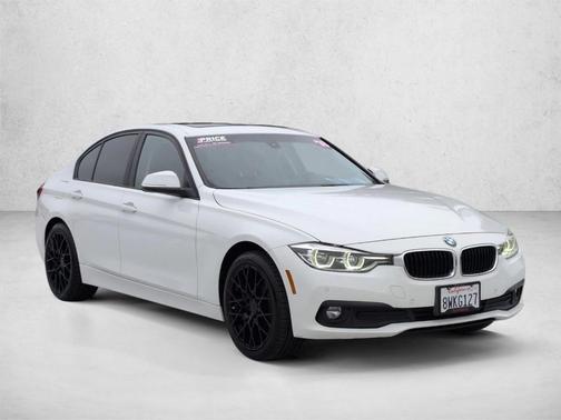 White 2018 BMW 320 i