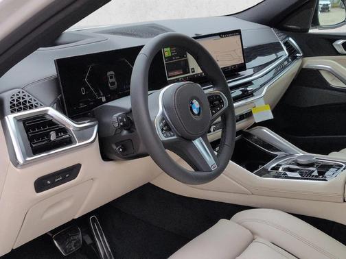 Mineral White Metallic 2027 BMW X6 xDrive40i