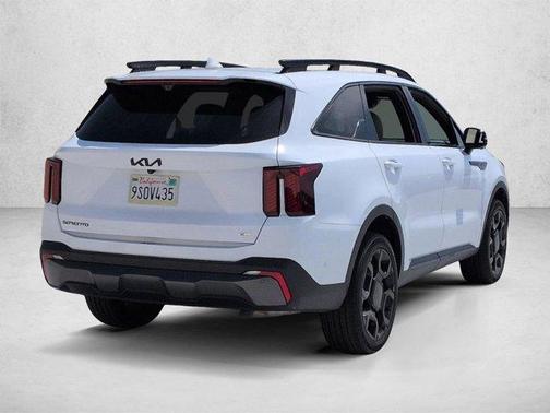 Glacial White Pearl 2025 Kia Sorento SX Prestige