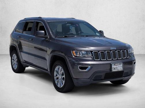Granite Crystal Clearcoat Metallic 2021 Jeep Grand Cherokee Laredo E