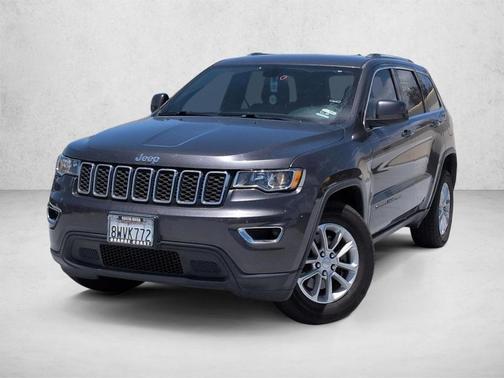 Granite Crystal Clearcoat Metallic 2021 Jeep Grand Cherokee Laredo E