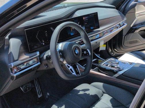 Black Sapphire Metallic 2026 BMW 760 760i xDrive
