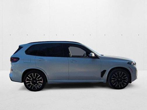 Mineral White Metallic 2026 BMW X5 sDrive40i