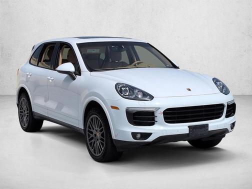 White 2017 Porsche Cayenne