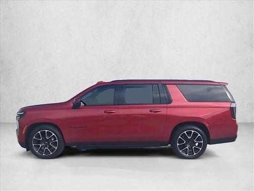 2025 Chevrolet Suburban RST