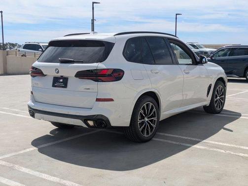 2026 BMW X5 sDrive40i