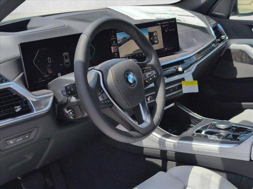 Mineral White Metallic 2026 BMW X5 xDrive40i