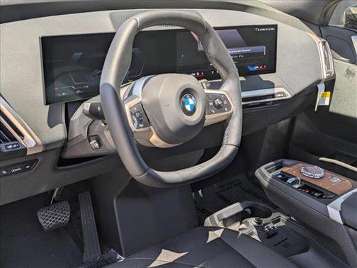 2026 BMW iX xDrive45