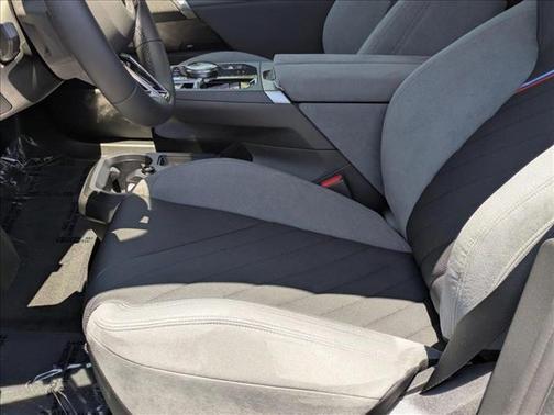 2026 BMW iX xDrive60