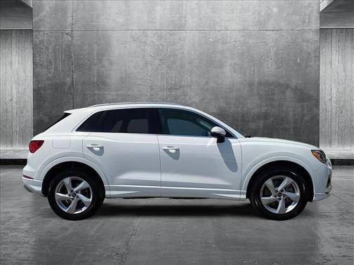 2022 Audi Q3 40 Premium