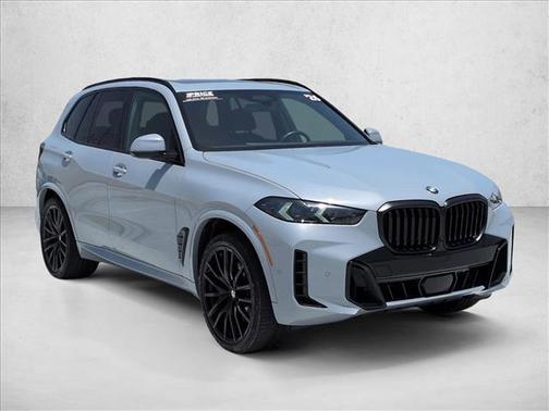 Gray Metallic 2025 BMW X5 sDrive40i