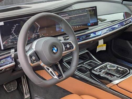 2025 BMW 740 i
