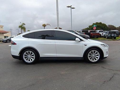 2018 Tesla Model X 75D
