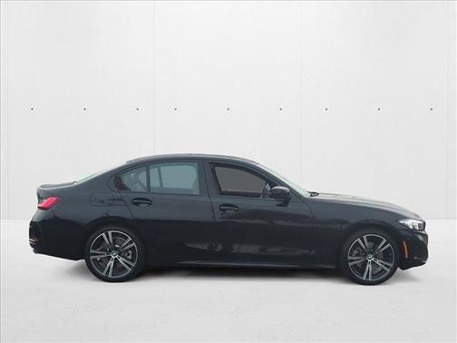 2023 BMW 330 i