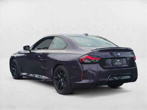 2025 BMW 230 i