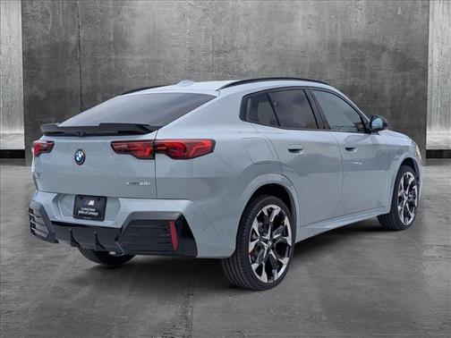 2025 BMW X2 xDrive28i