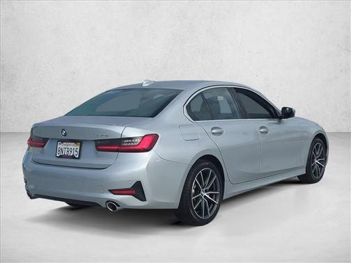 2020 BMW 330 i