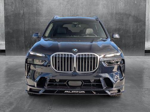 2025 BMW ALPINA XB7 Base