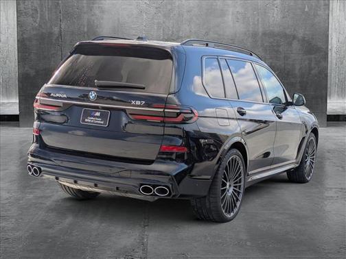 2025 BMW ALPINA XB7 Base