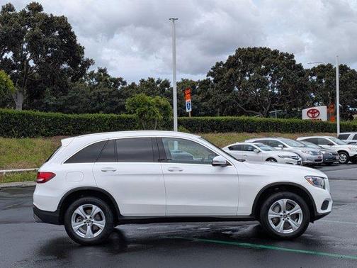 Polar White 2018 Mercedes-Benz GLC 300 Base