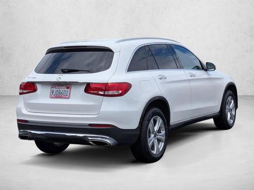 Polar White 2018 Mercedes-Benz GLC 300 Base