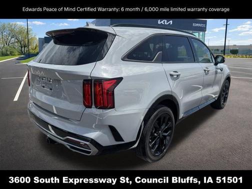 Wolf Gray 2023 Kia Sorento SX