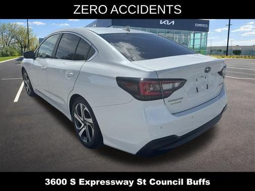 Crystal White Pearl 2022 Subaru Legacy Limited
