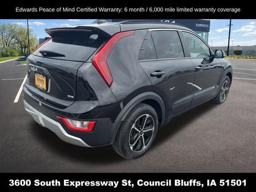 Aurora Black Pearl 2023 Kia Niro EX