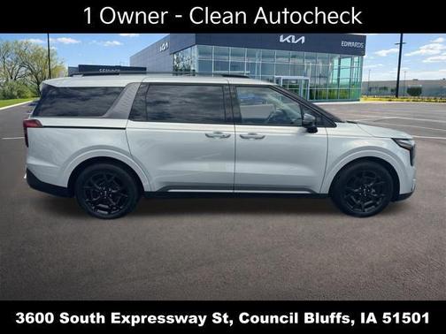 Ivory Silver 2025 Kia Carnival SX